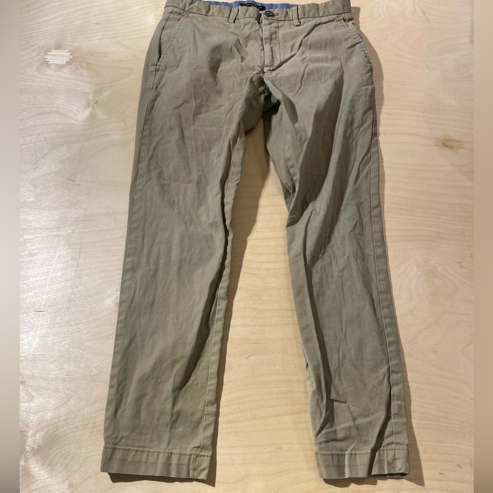 Banana Republic Mason Chino Tan Pants32 x 30 (LO)